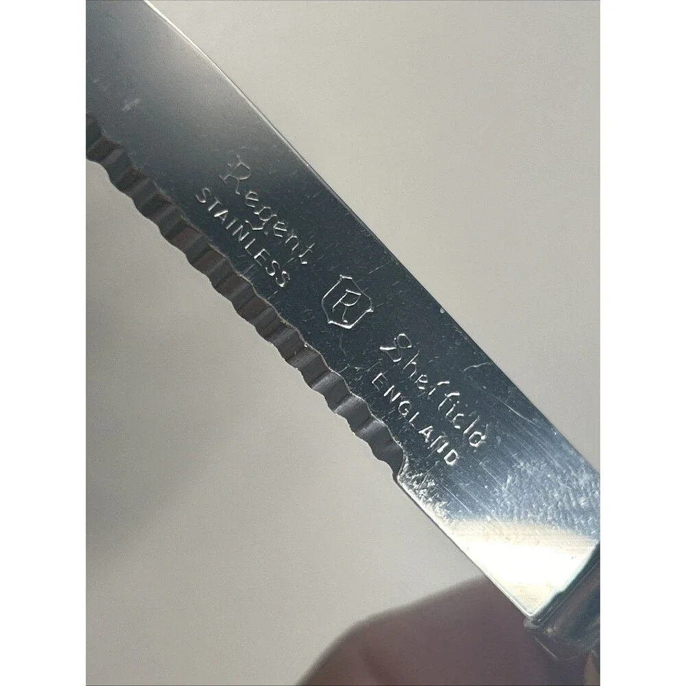 Vintage Regent Sheffield Wavecrest 6 Steak Knives, Carving Knife and Serve Fork